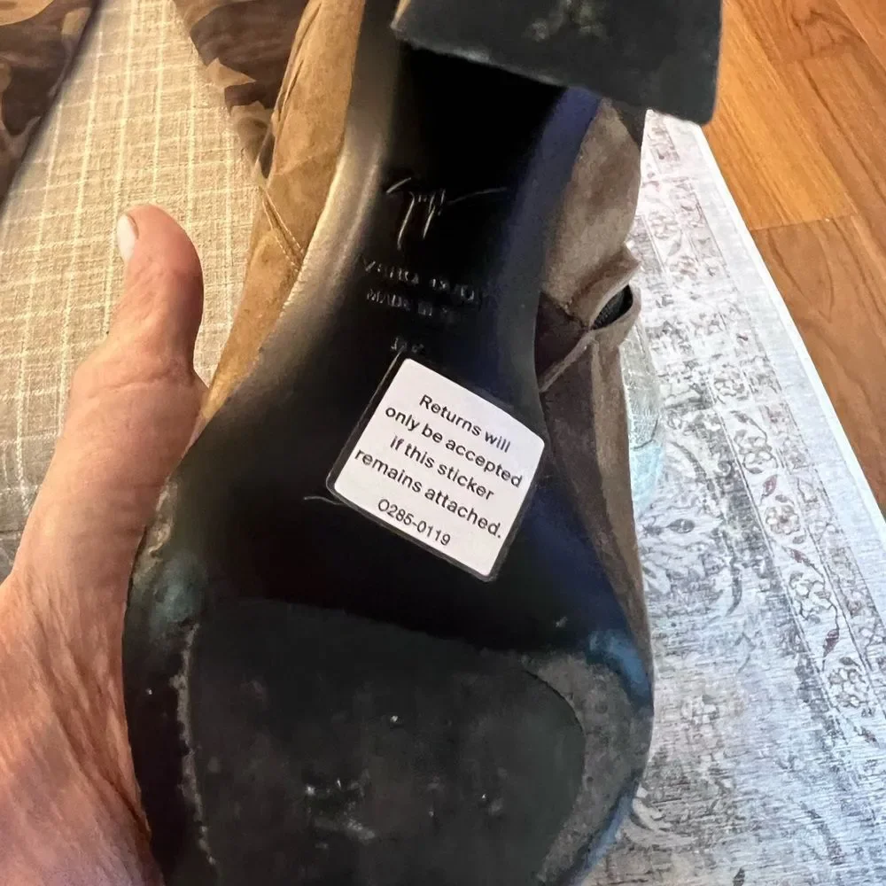 Guissepe Zanotti boots - Picture 5 of 16